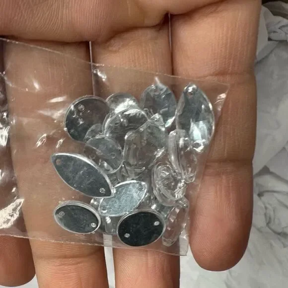 Badgley Mischka Claudia Glitter Block Heel - Picture 7 of 9